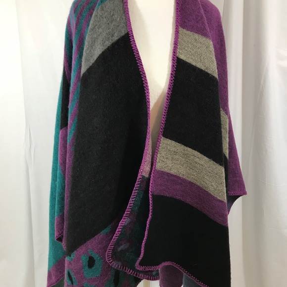 Women's DJT Fashion Wrap Shaw - Picture 6 of 6